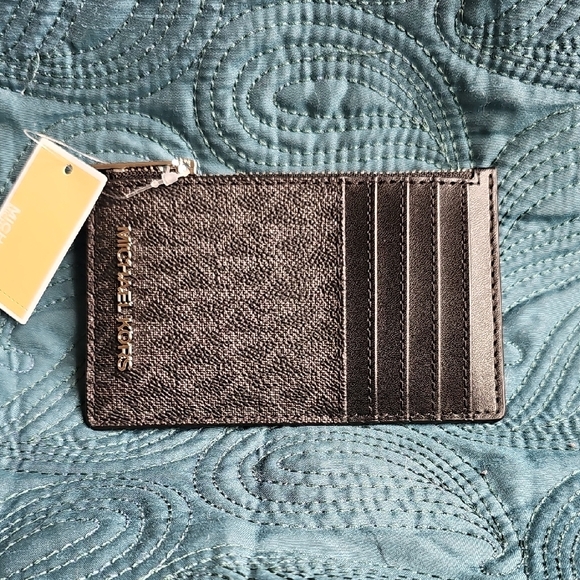 Michael Kors Accessories - Michael Kors Black/Brown Card Holder Sleek Design NWT